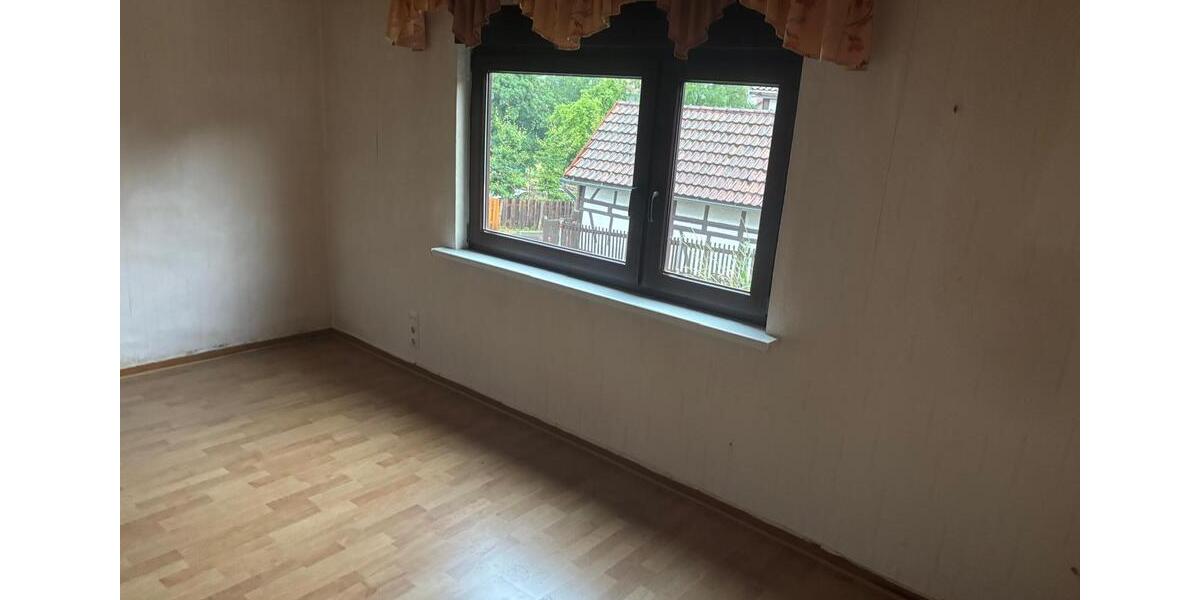 Doppelhaushälfte Geratal - 5 Zimmer, 104 m&sup2;, 57.000&euro; | Angebot:27164465