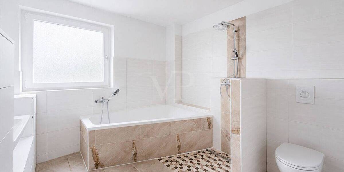 Einfamilienhaus Werneuchen OT Hirschfelde Werneuchen - 8 Zimmer, 220 m&sup2;, 845.000&euro; | Angebot:25746079