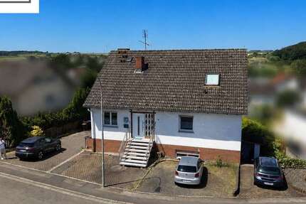 Haus Gemünden (Felda) / Burg-Gemünden Gemünden - 9 Zimmer, 243 m&sup2;, 225.000&euro; | Angebot:26947242