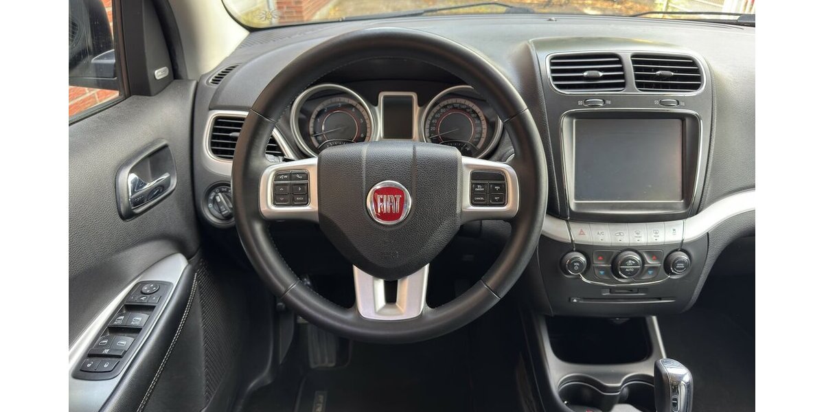 Fiat Freemont BLACK CODE AWD ALLRAD 136.000 km 9.999 &euro; Hamburg 22339