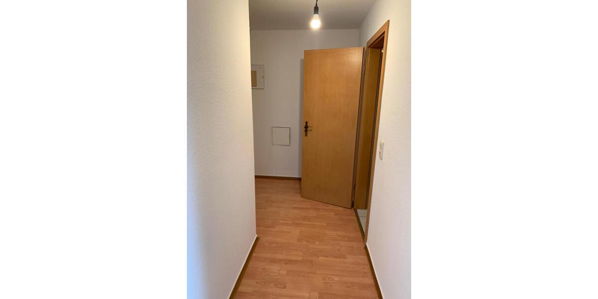 Etagenwohnung Dessau-Roßlau Roßlau - 1 Zimmer, 34 m&sup2;, 325&euro; | Angebot:25591000