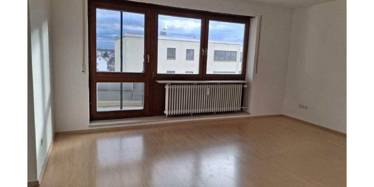 Etagenwohnung Vilsbiburg - 3 Zimmer, 79 m&sup2;, 800&euro; | Angebot:25165299