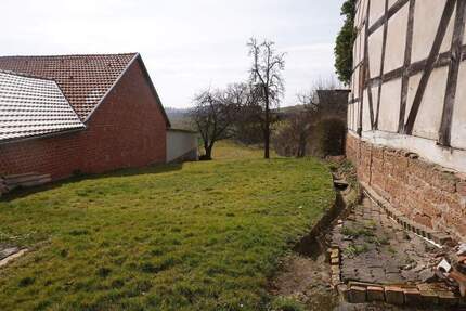*** Einfamilienhaus mit Wiese und Stallung in Edertal OT zu verkaufen *** 5 zimmer