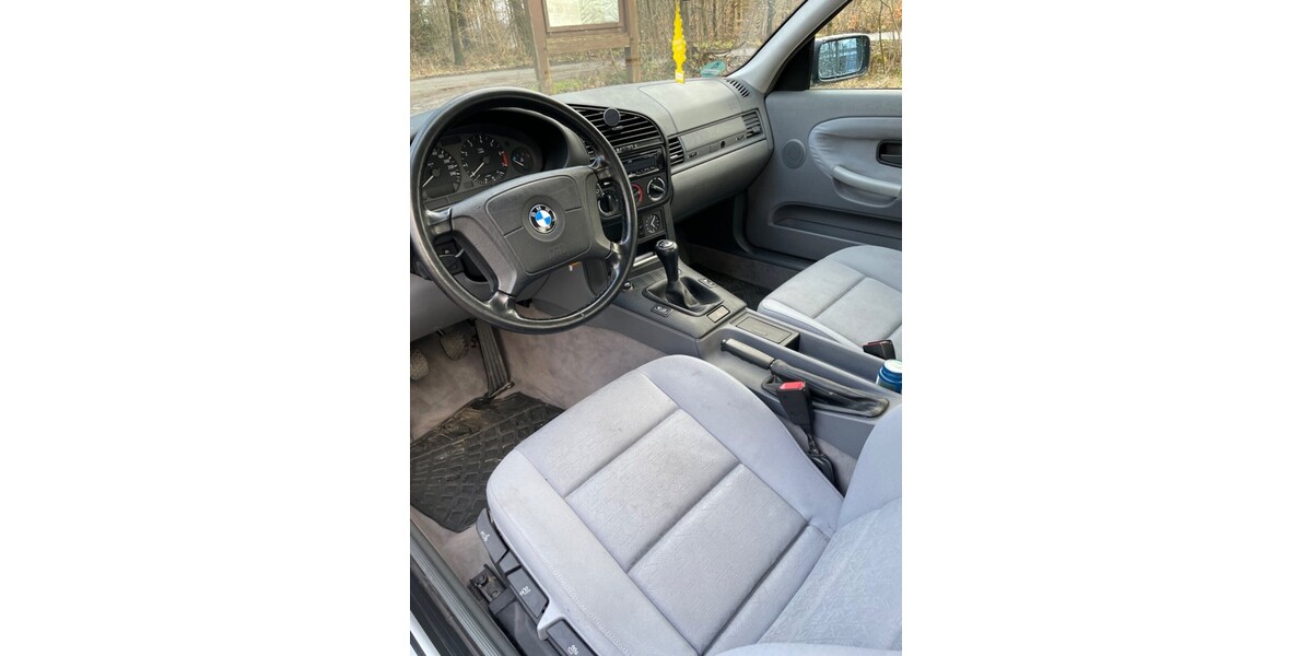 BMW E36 110.000 km 7.500 &euro; Brilon 59929