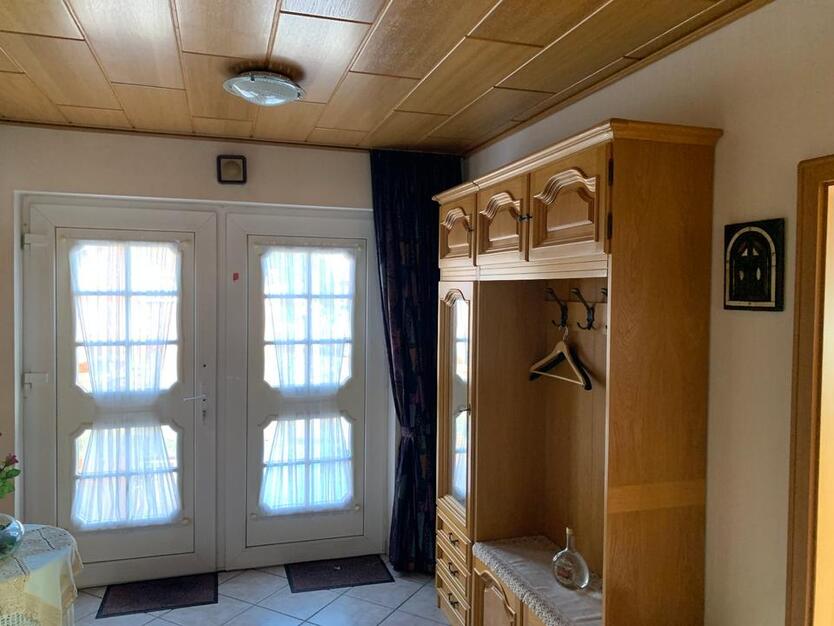 HausWohnung zu Vermieten zimmer