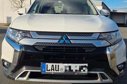 Mitsubishi Outlander 111.000 km 14.400 &euro; Burgthann 90559