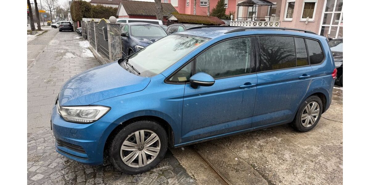 VW Touran 168.000 km 14.980 &euro; München 81827