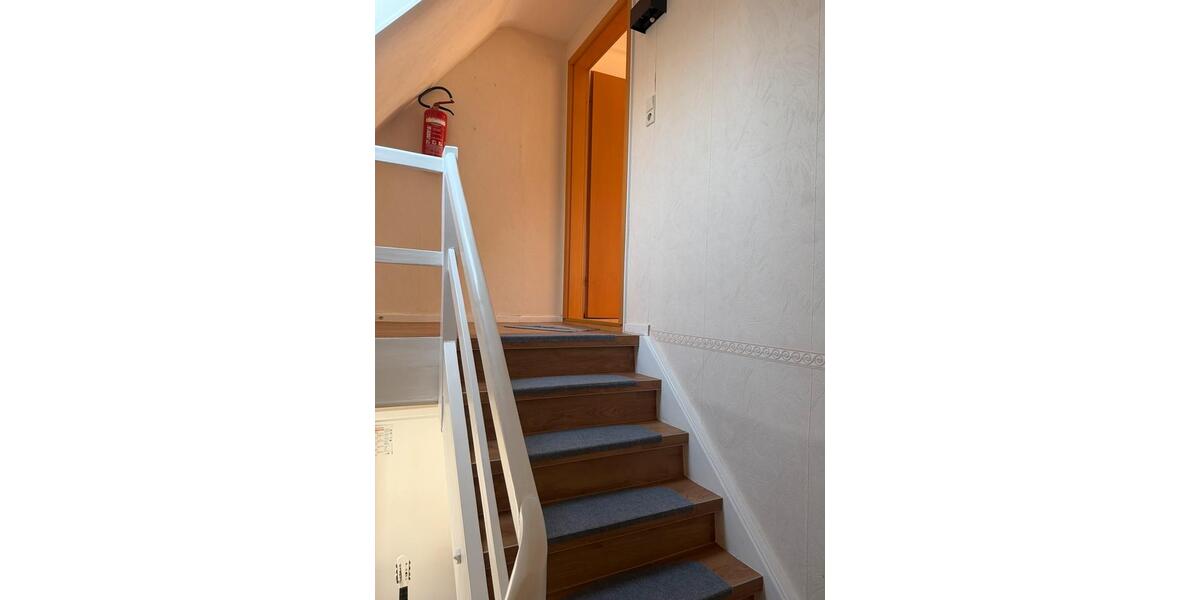 Dachgeschoßwohnung Friesenheim - 3 Zimmer, 80 m&sup2;, 950&euro; | Angebot:25457015