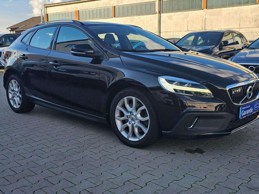 Volvo V40 Cross Country 106.950 km 15.990 € Heddesheim 68542