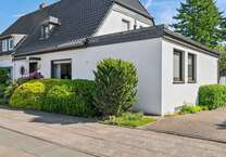 Haus zum Kaufen in Krefeld 499.000 € 157 m²