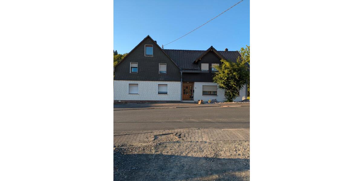 Mehrfamilienhaus, Wohnhaus Netphen - 9 Zimmer, 205 m&sup2;, 309.000&euro; | Angebot:26737644