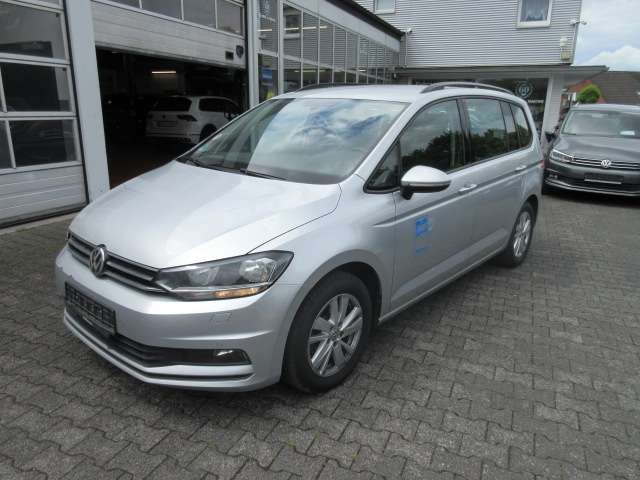 VW Touran Comfortline 2.0 TDI NAVI ALU APS SITZHEIZUN 212.780 km 12.988 &euro; Bergkamen 59192