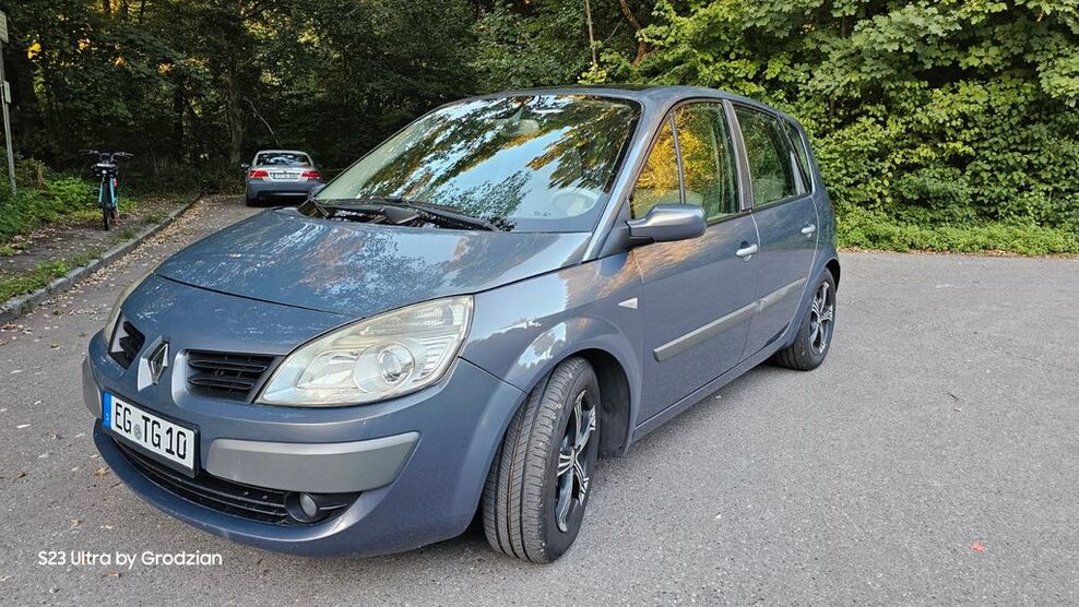 Renault Scenic 244.765 km 4.500 € Friedrichshafen 88046