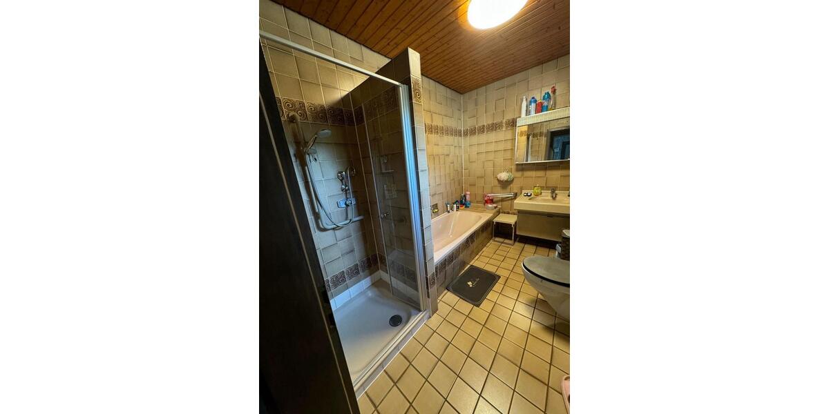 Einfamilienhaus Bad Arolsen - 6 Zimmer, 196 m&sup2;, 295.000&euro; | Angebot:26963660