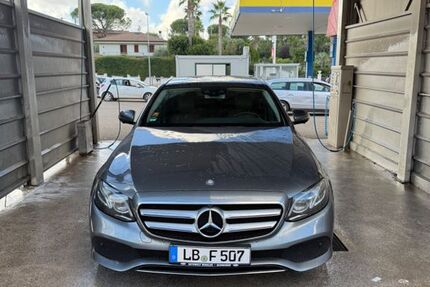 Mercedes E 220