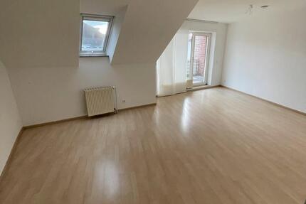 Drei Zimmer Wohnung im Zentrum.