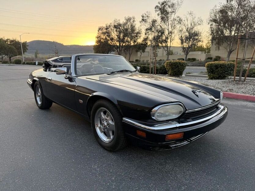 XJS