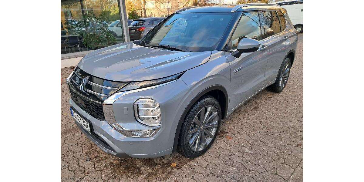 Mitsubishi Outlander 15.000 km 49.980 &euro; Kiel 24159