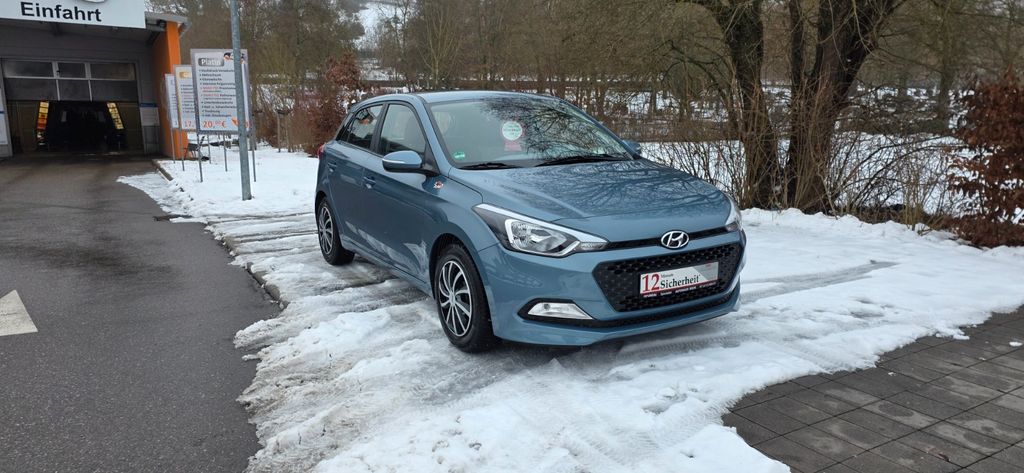 Hyundai i20 66.046 km 8.490 &euro; Heidenheim-Schnaitheim 89520