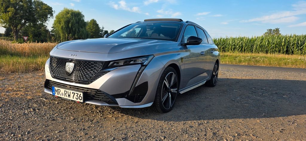 Peugeot 308 13.750 km 22.999 &euro; Amöneburg 35287