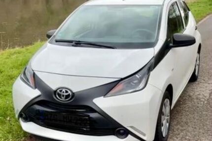 Toyota Aygo (X) 56.000 km 7.600 &euro; Merzig 66663