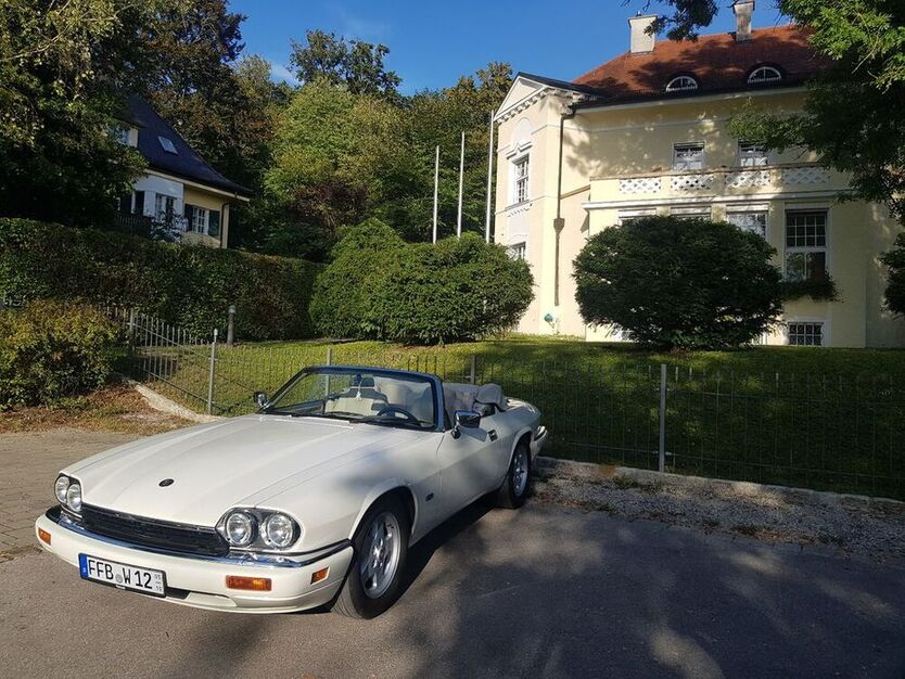 XJS