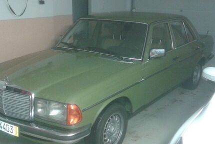 Mercedes-Benz 280 215.000 km 9.900 € Haselbach 87745