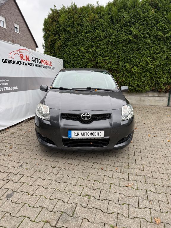 Toyota Auris 246.473 km 3.400 € Dortmund 44388