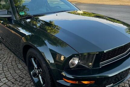 Ford Mustang 84.000 km 23.500 &euro; Schöneck 61137