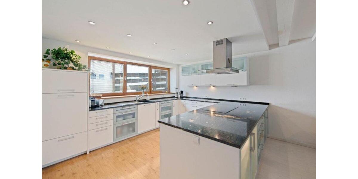 Erdgeschoßwohnung Pähl - 6 Zimmer, 260 m&sup2;, 2.000&euro; | Angebot:26570523
