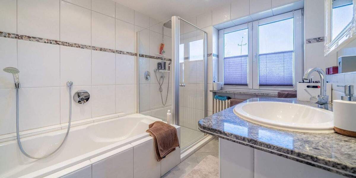 Mehrfamilienhaus, Wohnhaus Rettenberg - 7 Zimmer, 284 m&sup2;, 1.090.000&euro; | Angebot:25664870