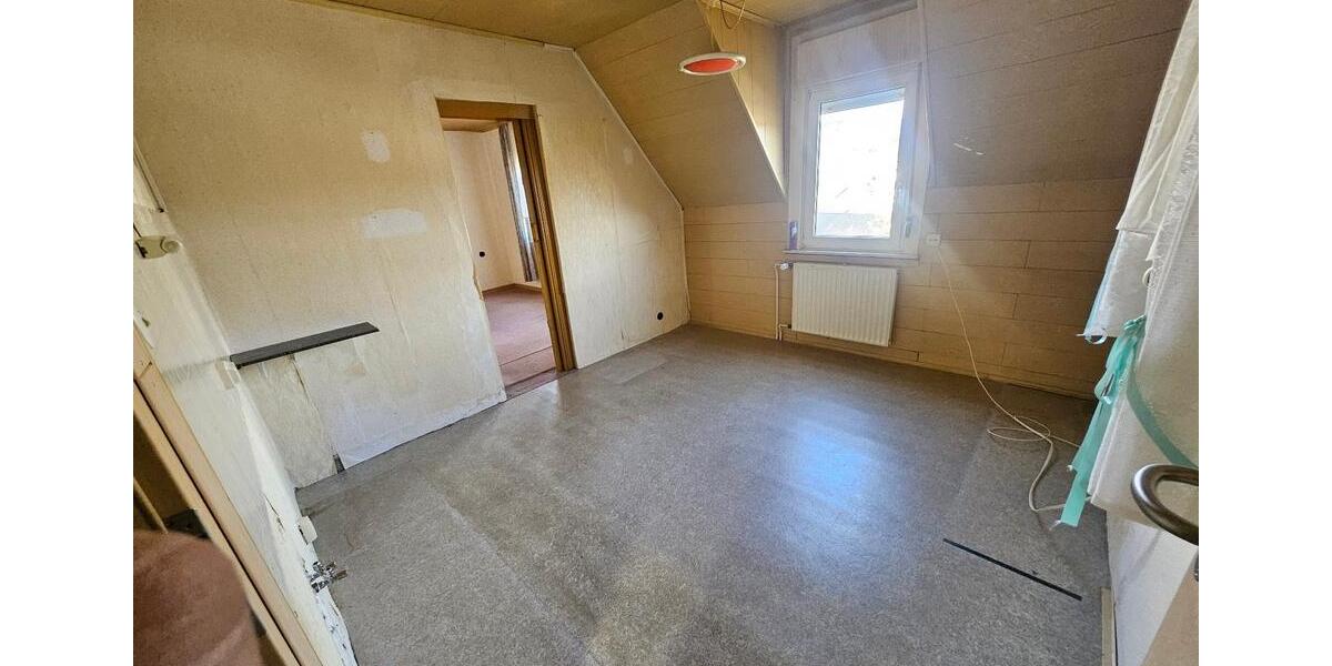Einfamilienhaus Eschenburg - 6 Zimmer, 110 m&sup2;, 850&euro; | Angebot:26406902