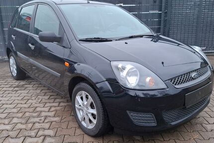 Ford Fiesta 222.000 km 1.299 &euro; Düsseldorf 40627