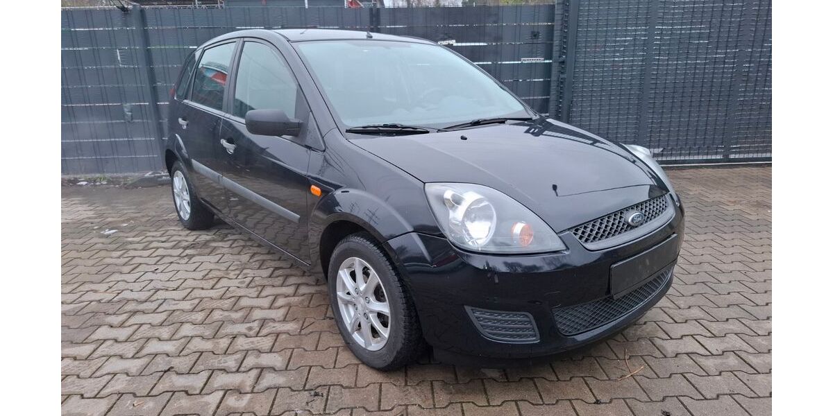 Ford Fiesta 222.000 km 1.299 &euro; Düsseldorf 40627
