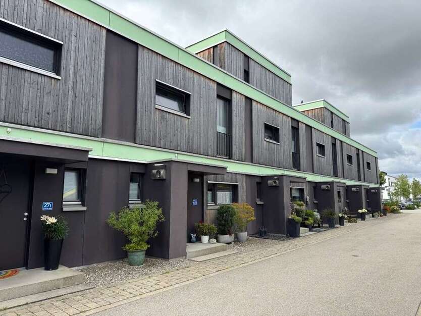 Haus zum Mieten in Poing b München 1.930 € 120.8 m²