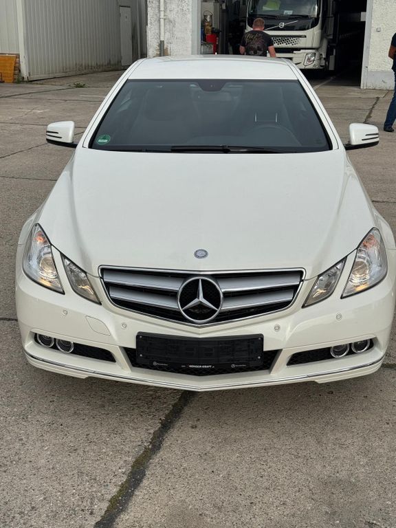 E 200