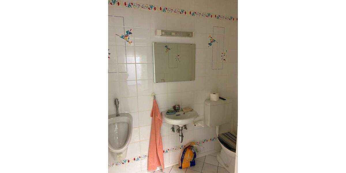 Gewerbeobjekt Bad Dürkheim - 4 Zimmer, 90 m&sup2;, 970&euro; | Angebot:26527344