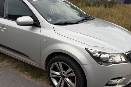Kia ceed / Ceed 186.000 km 1.190 &euro; Berlin 13353