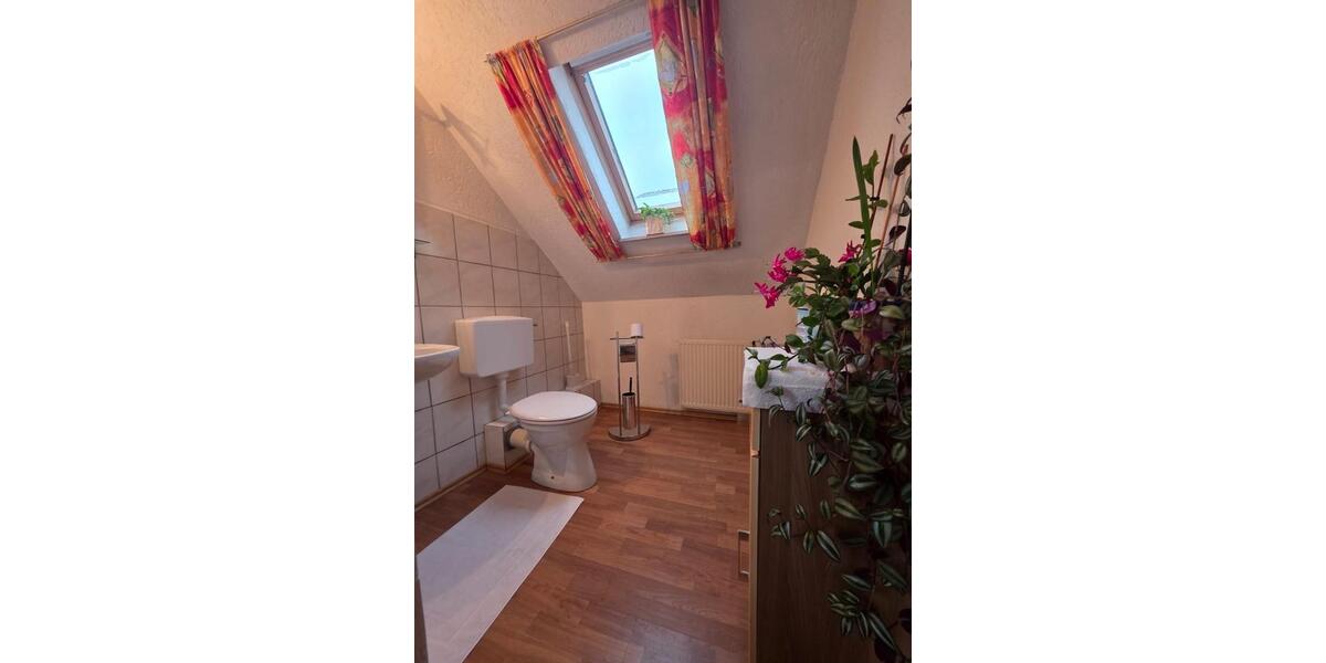 Reihenhaus Essen Stadtbezirk V - 3 Zimmer, 67 m&sup2;, 1.000&euro; | Angebot:25048637