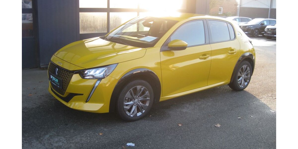 Peugeot 208 14.500 km 17.990 &euro; Schenefeld 25560
