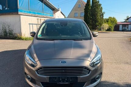 Ford S-Max 64.000 km 15.999 &euro; Gussenstadt 89547