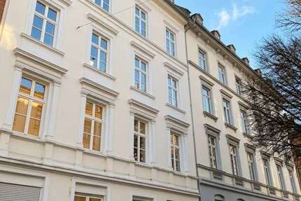 Haus Wiesbaden - 30 Zimmer, 886 m&sup2;, 3.507.000&euro; | Angebot:27116326