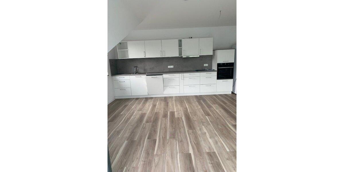 Dachgeschoßwohnung Aurach - 4 Zimmer, 90 m&sup2;, 975&euro; | Angebot:26413777