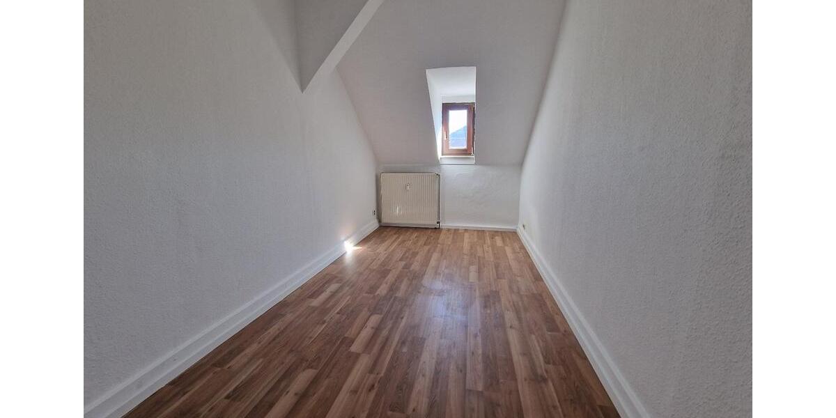 Dachgeschoßwohnung Bad Hersfeld - 5 Zimmer, 116 m&sup2;, 889&euro; | Angebot:25538252