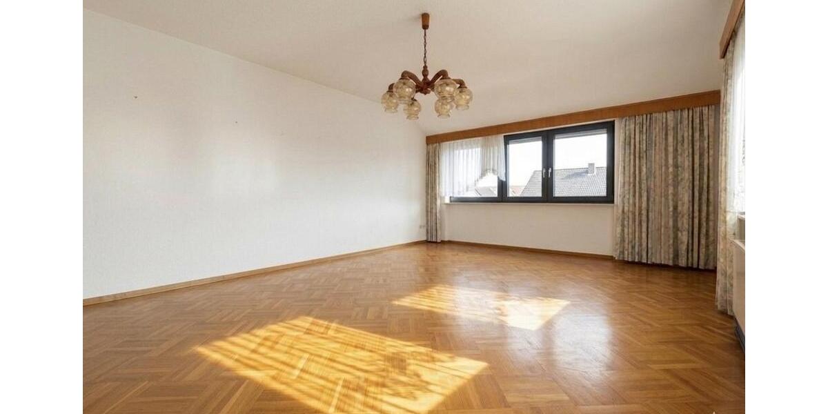 Etagenwohnung Völklingen - 3 Zimmer, 75 m&sup2;, 700&euro; | Angebot:26384026