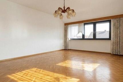 Wohnung Völklingen - 3 Zimmer, 75 m&sup2;, 700&euro; | Angebot:26384026