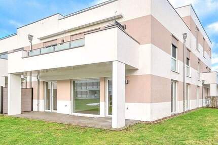 GROßZÜGIGE EG-WOHNUNG MIT TERRASSE DIREKT AM GOLFPLATZ 3 zimmer