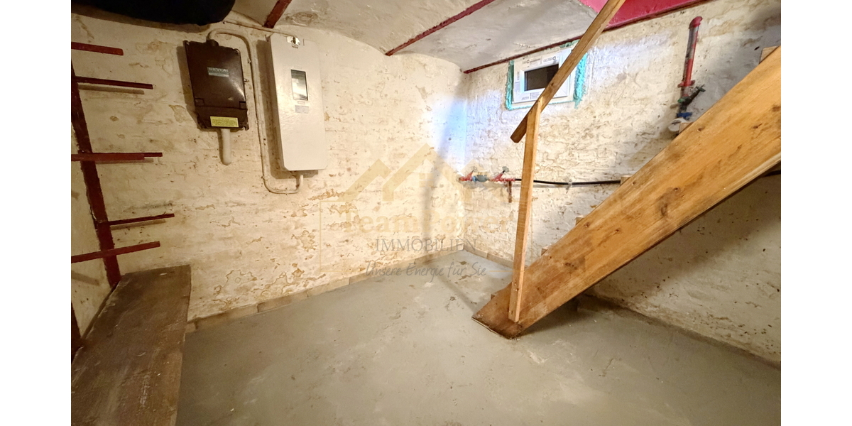 Handwerkerschnäppchen mit neuer Heizung und Fenstern - Einfamilienhaus Kellinghusen | Angebot:26564769