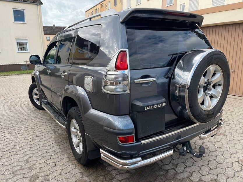 Land Cruiser