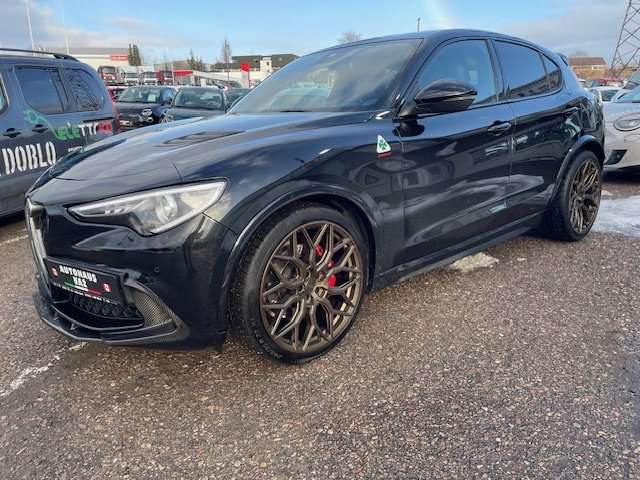 Alfa Romeo Stelvio 17.550 km 71.990 &euro; Villingen-Schwenningen 78052